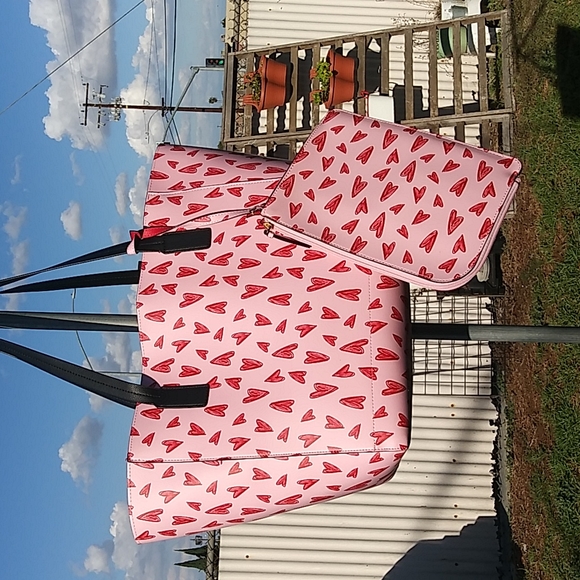 Tommy Bahama Reversible Tote - Picture 8 of 10